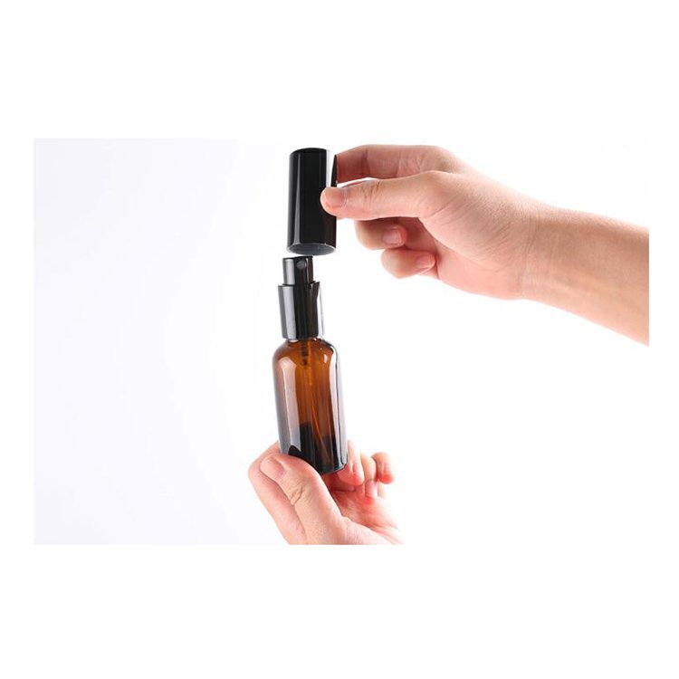 Amber Glass Spray Bottle (5)