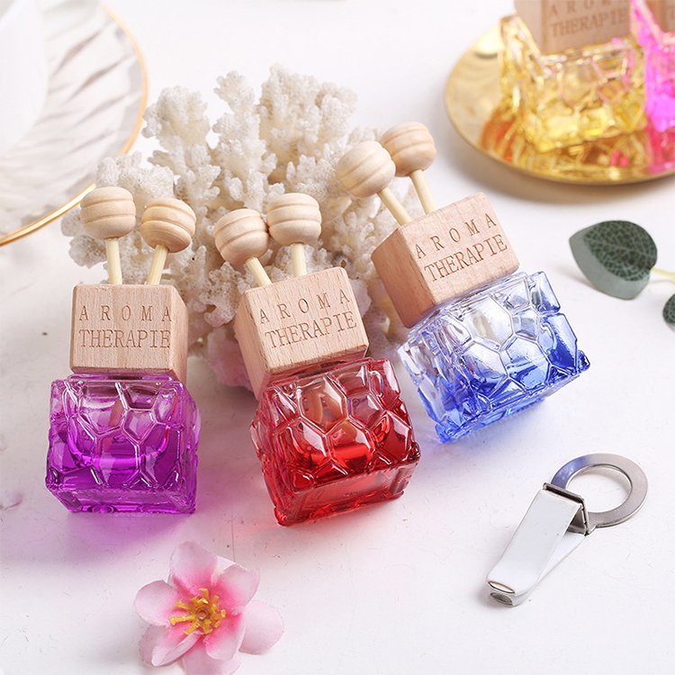 Square Car Hanging Perfume Bottle Glass (3)